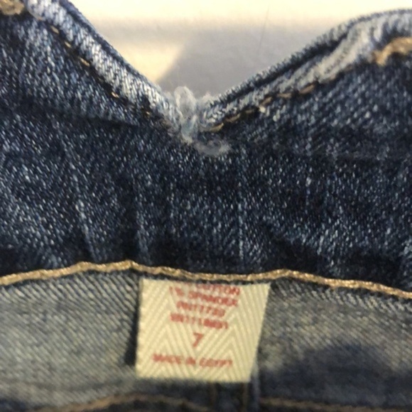 𝅺Cute Juniors Mossimo Supply Co. Jean shorts in size 7 - Picture 5 of 6